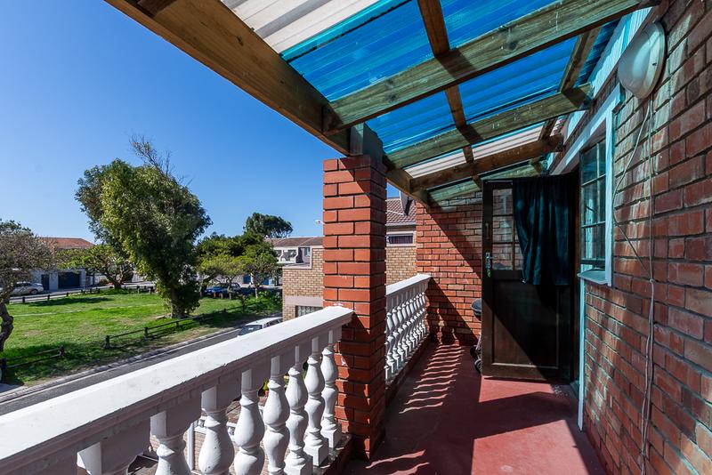 3 Bedroom Property for Sale in Westridge Western Cape